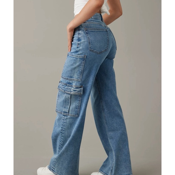 American Eagle Curvy Super High Waisted Baggy Wide Leg Cargo Jean - Picture 1 of 13